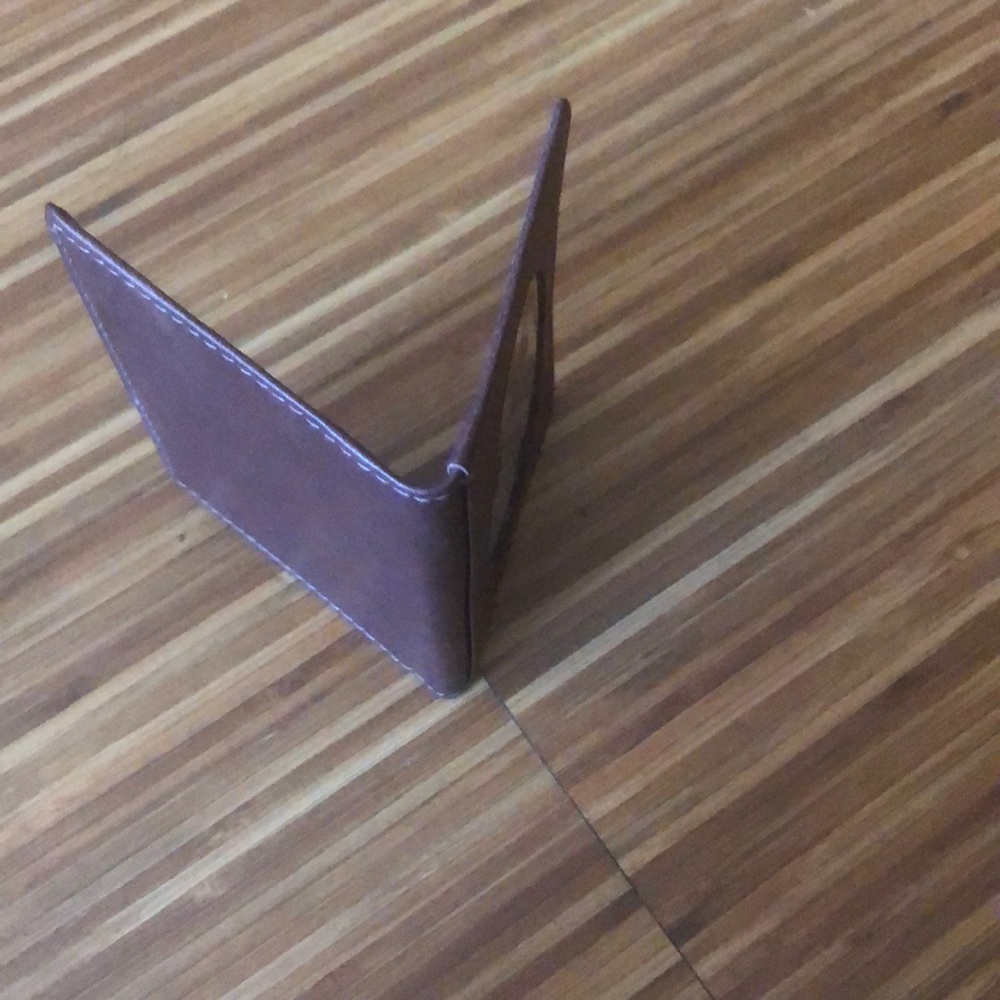 Leather card holder - Picture 3 of 4